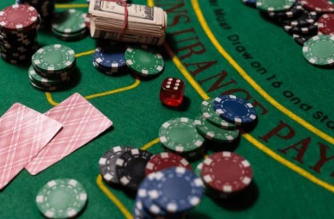 ux72apk ငွေသွင်းပြီး Myanmar National League ဘောလုံးပွဲ Sportsbook Bet ချနေသော မြင်ကွင်း